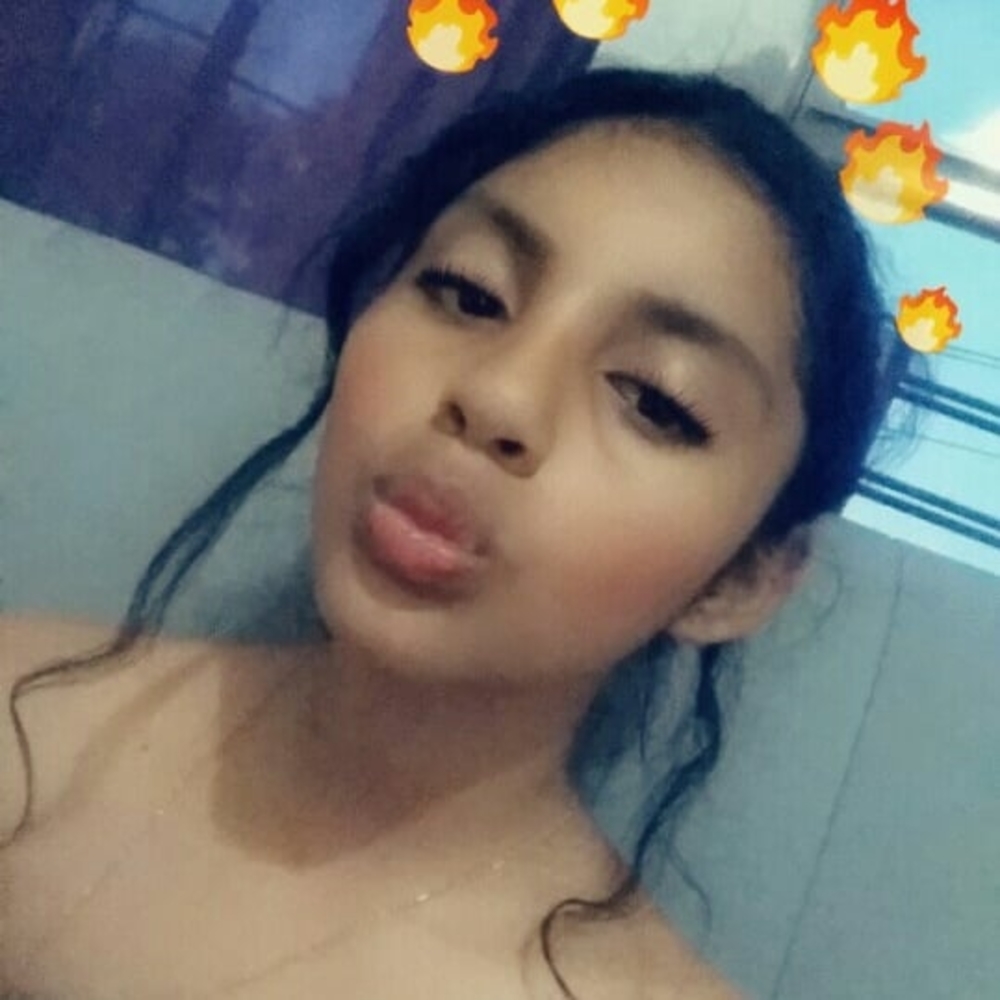 Meet your Posher, Daniela